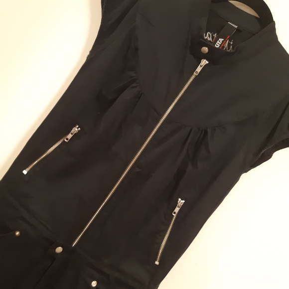 Sexy Jumpsuit Gold Zipper Details Slim fit - Picture 3 of 8